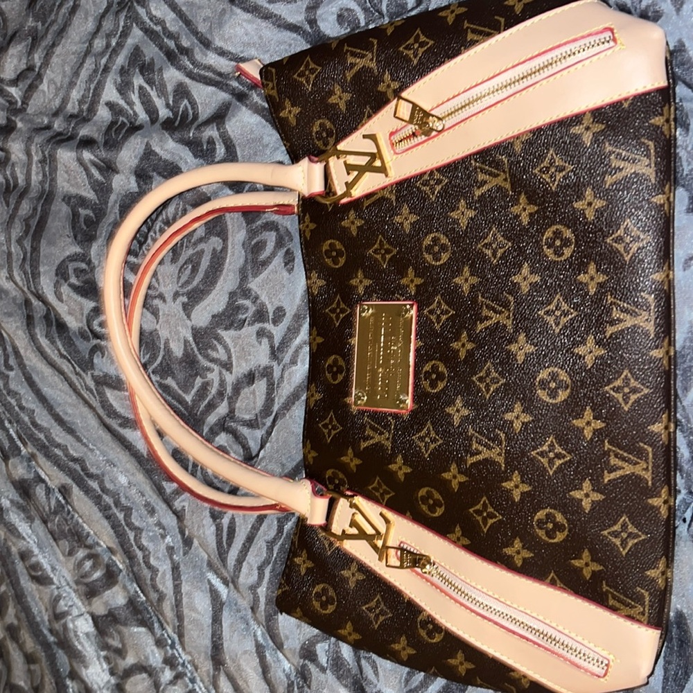 Louis Vuitton Bag